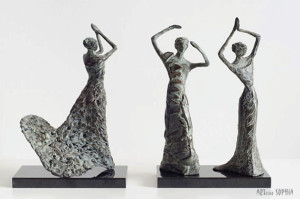 Bronzen beelden ''Drie Spaanse Danseressen''