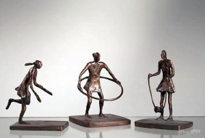 Bronzen beeldjes ''Kinderspelen nr. 4''