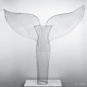 Wire netting sculpture “Angel”